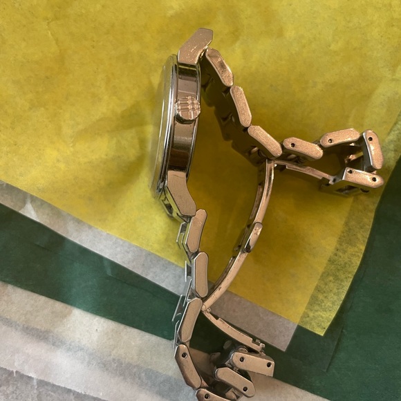 Burberry check stamped bracelet watch 34mm - Picture 6 of 11